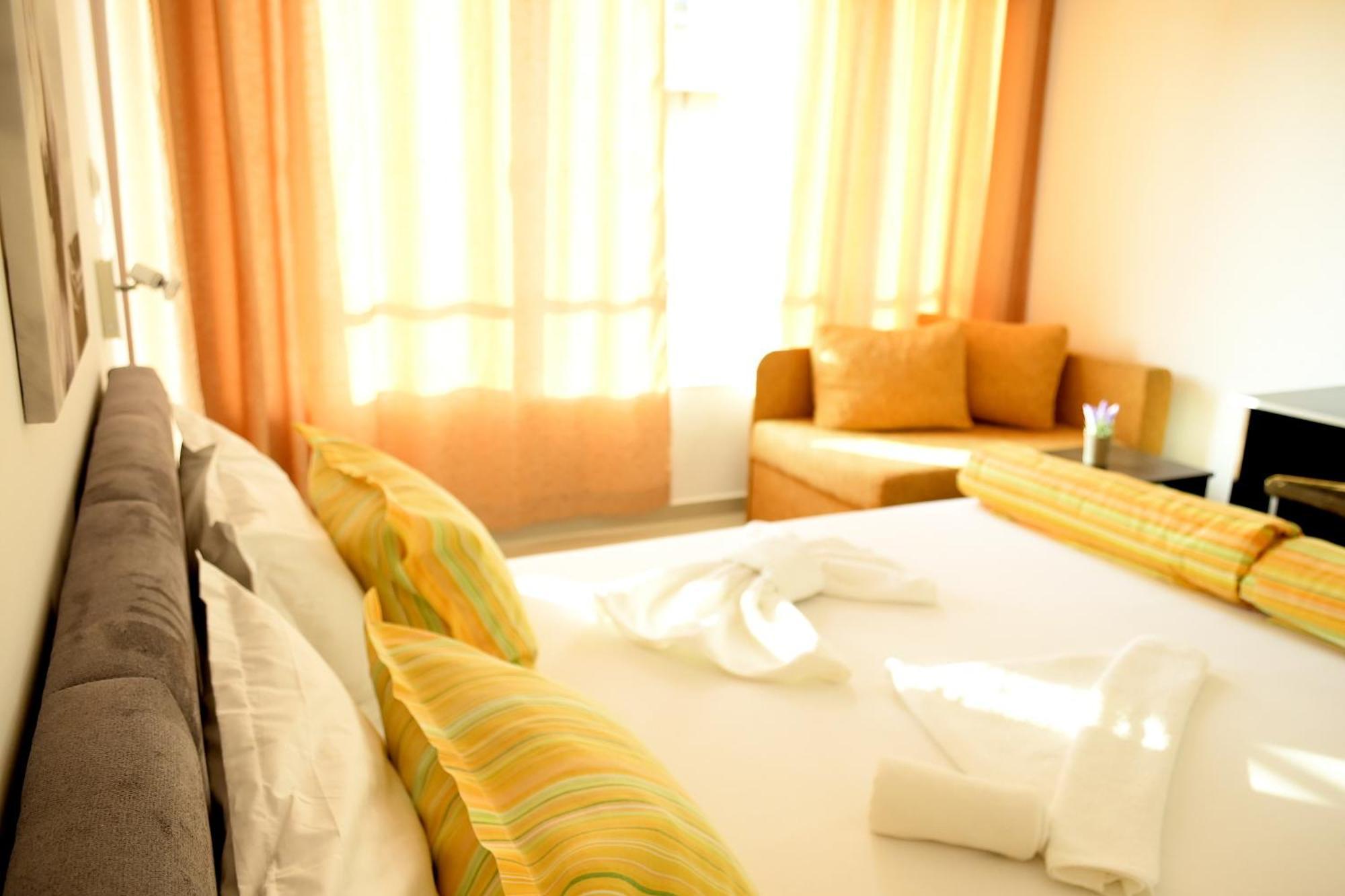 Hotel Paradise ロゼネッツ エクステリア 写真