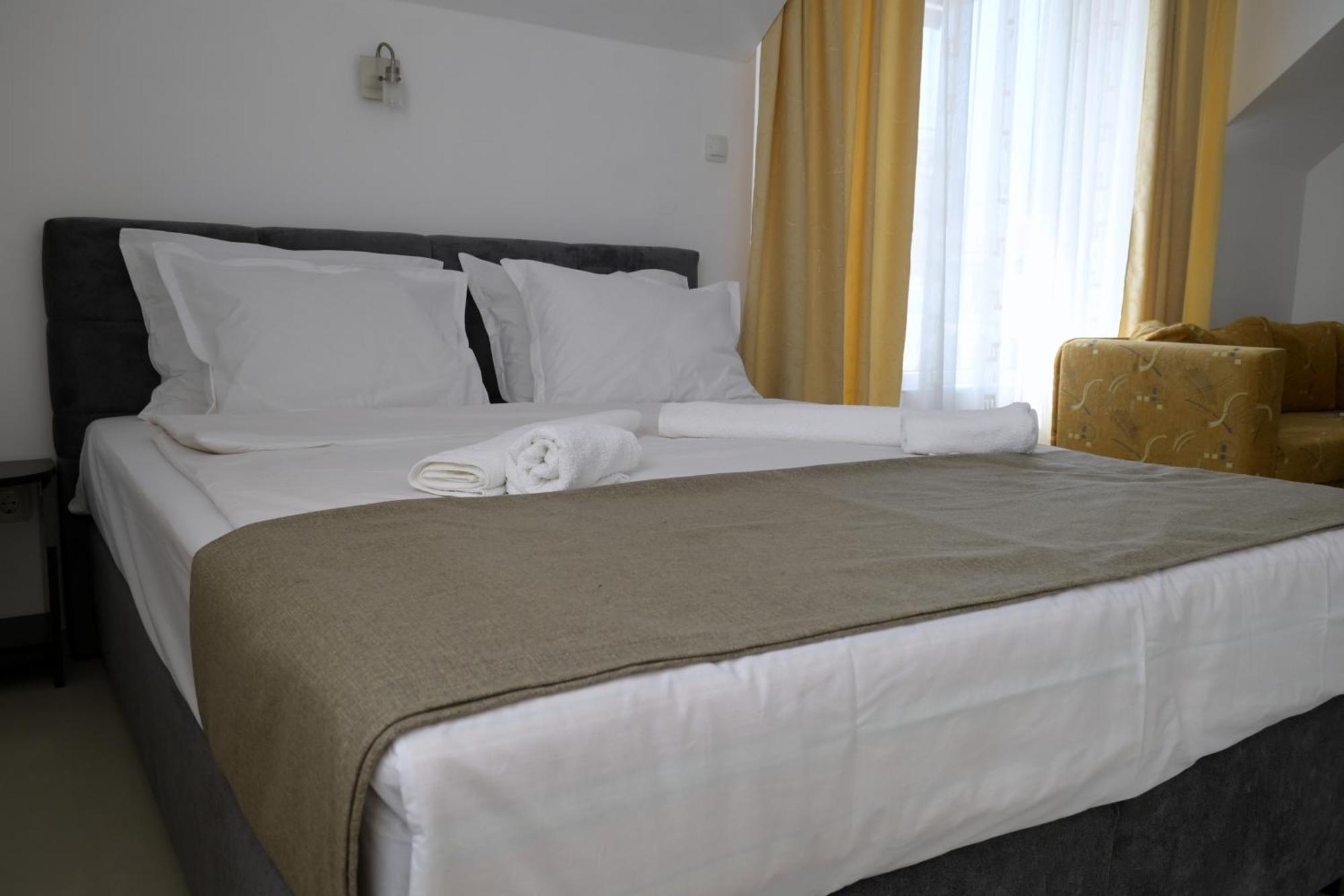 Hotel Paradise ロゼネッツ エクステリア 写真